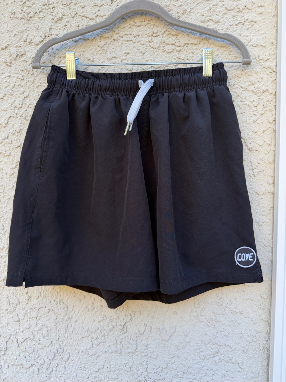 Cove Black 5" Shorts Men's Size 32